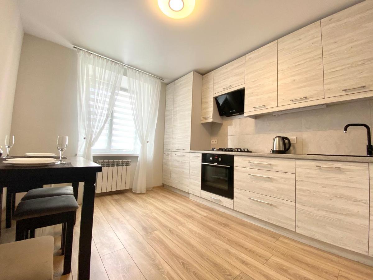 Apartpoltava: Fresh Two-Room Apartment in New Building near Independence Square Exterior photo